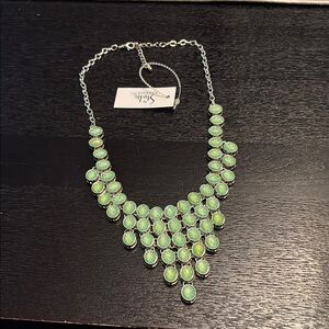 SD Collection Green Bib Necklace with Matte Beads